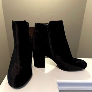 Bamboo Velveteen Ankle Boots
